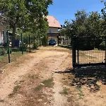 Kertbol A Balatonra *