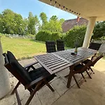 Kertbol A Balatonra *