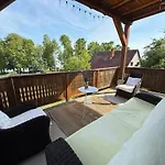 Kertbol A Balatonra Apartamento *