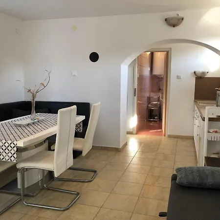 Apartment Kertbol A Balatonra