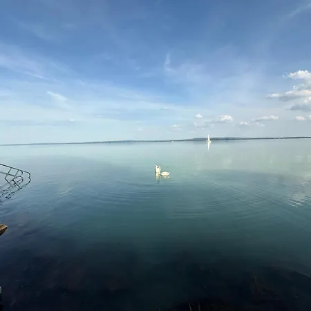 بيت للعطل Kertbol A Balatonra *