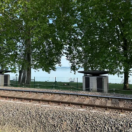 Apartment Kertbol A Balatonra *