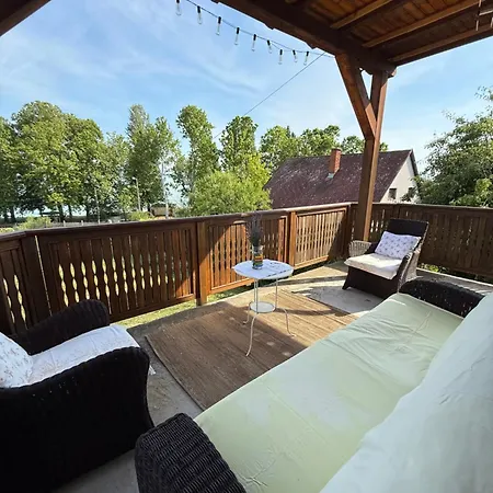 Kertbol A Balatonra Apartment *