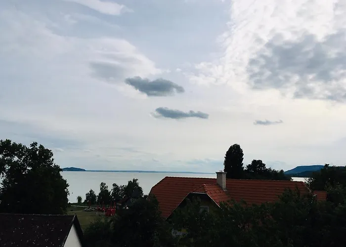 Apartmán Kertbol A Balatonra