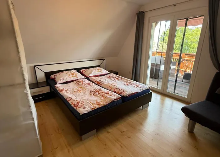 Kertbol A Balatonra Apartment