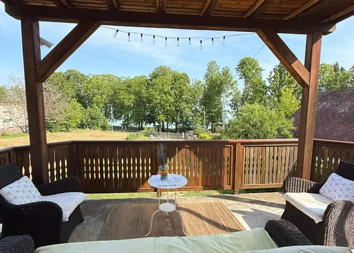 Kertbol A Balatonra Apartmán Révfülöp