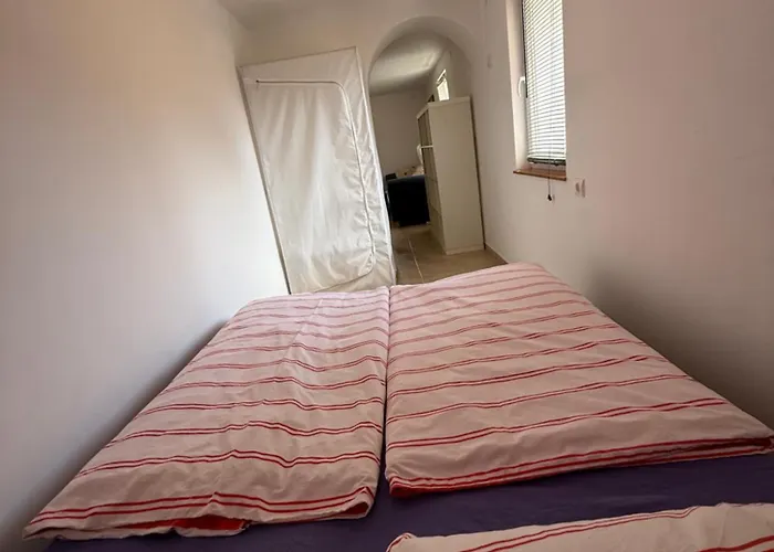 Kertbol A Balatonra * Révfülöp