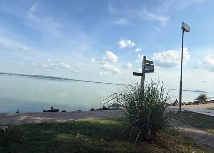 Apartmán Kertbol A Balatonra Révfülöp
