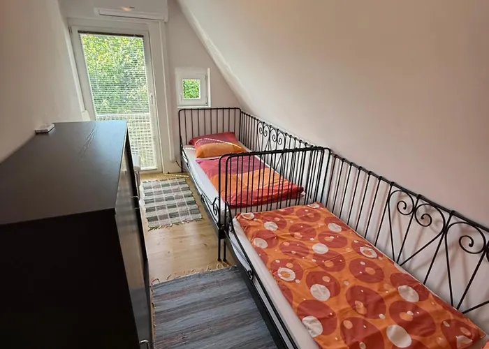 Kertbol A Balatonra Révfülöp